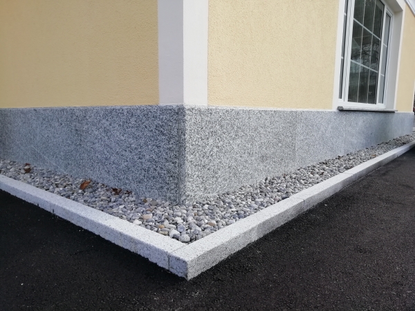 Sockelverkleidung Serizzo Antigorio